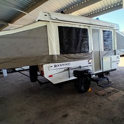 2010 Freedom Rockwood Pop Up Camper 