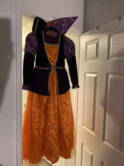 WITCH COSTUME