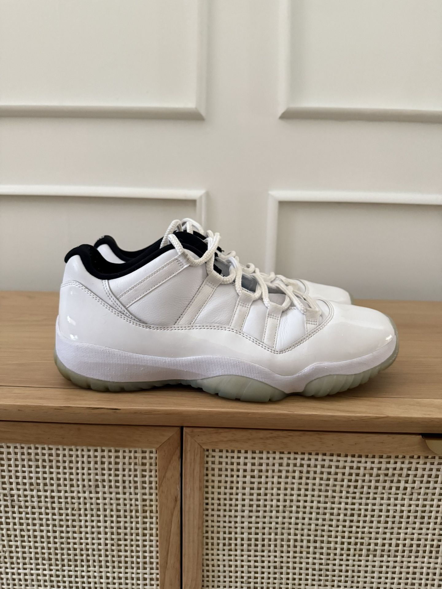 air jordan 11 retro low ‘legend blue’ size 11