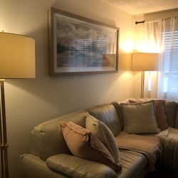 2 Bd 1 Bath + Fenced Yard 