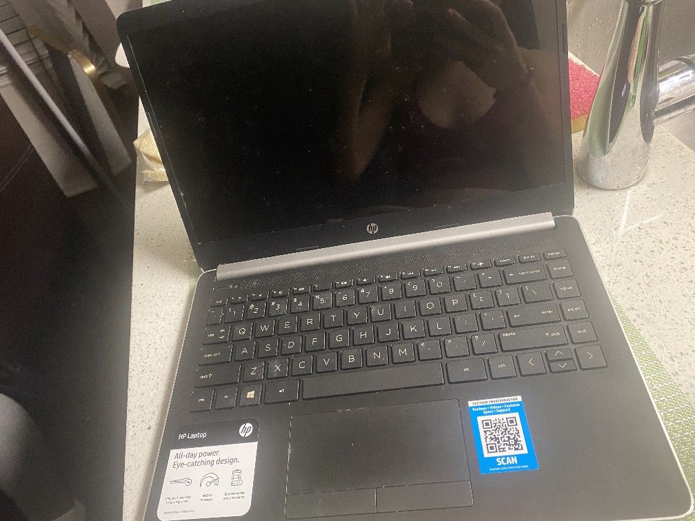 Hp Laptop With Charger 