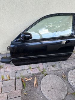 95 EG HATCH oR COUPE DRIVER DOOR