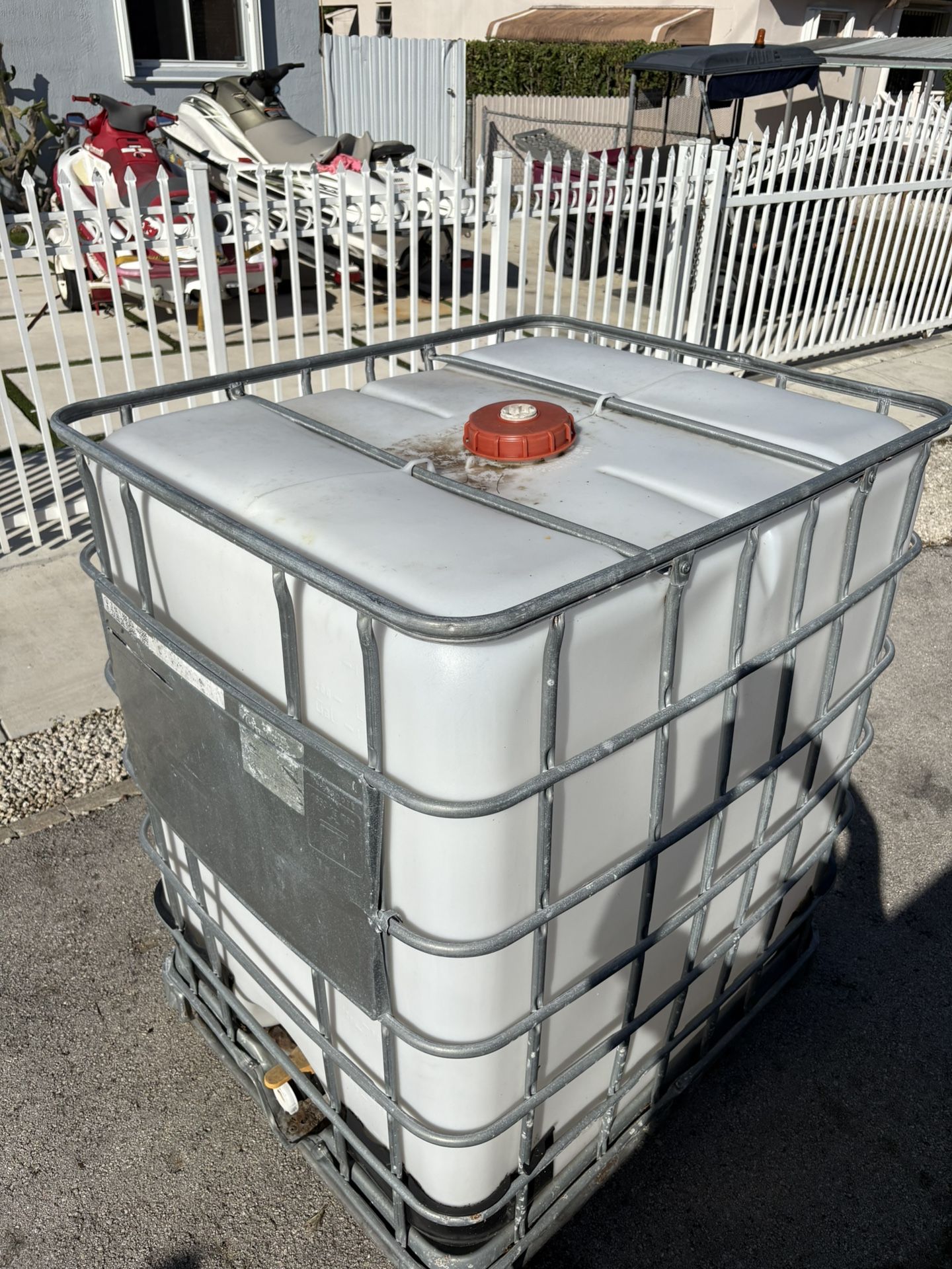 330 gallon water totes water storage tank