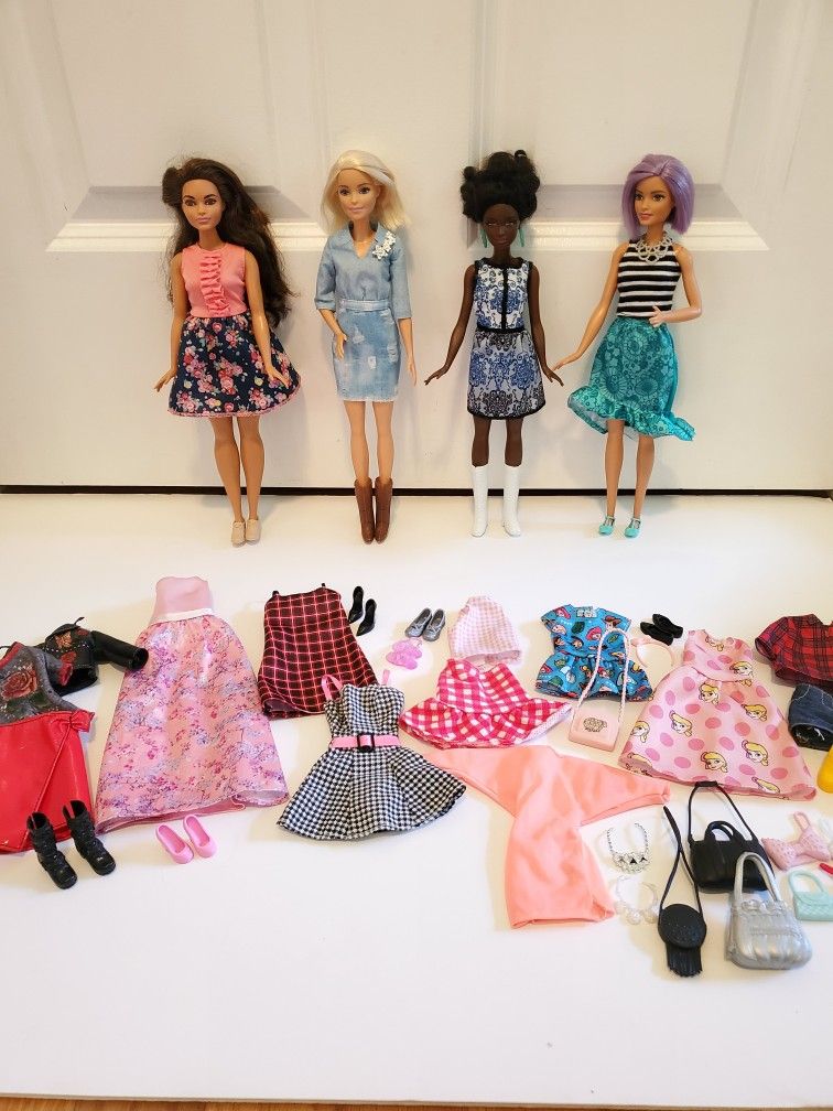 Barbie Fashionista Dolls Set Of 4 With Clothes Shoes & Accessories!