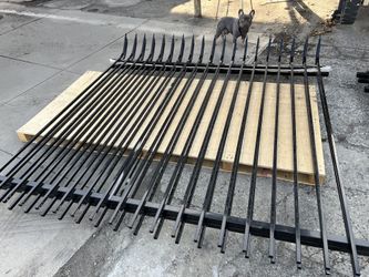 8ft Tall 8ft Wide Curved Steel Fence Panel On Sale