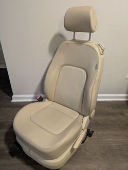 2003-2010 Vw beetle convertible drivers seat