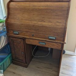 Roller Desk, Great Condition
