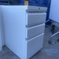 STAPLES 3-Drawer Vertical File Cabinet, Letter Size Documents, Lockable & Mobile, 