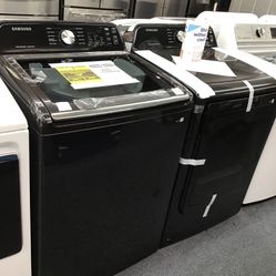 New Scratch And Dent Samsung Washer And Dryer Set. 1 Year Warranty 