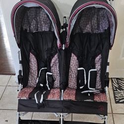 Jeep Double Stroller - Side-by-Side Comfort for Two!
