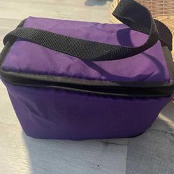 great small  soft cooler bag, i paid over $20 and used once lol  YES AVAILABLE