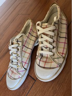 Tan Coach