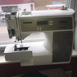 Project Runway Sewing Machine From Brother