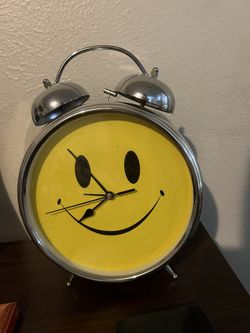 Smiley Face Clock 