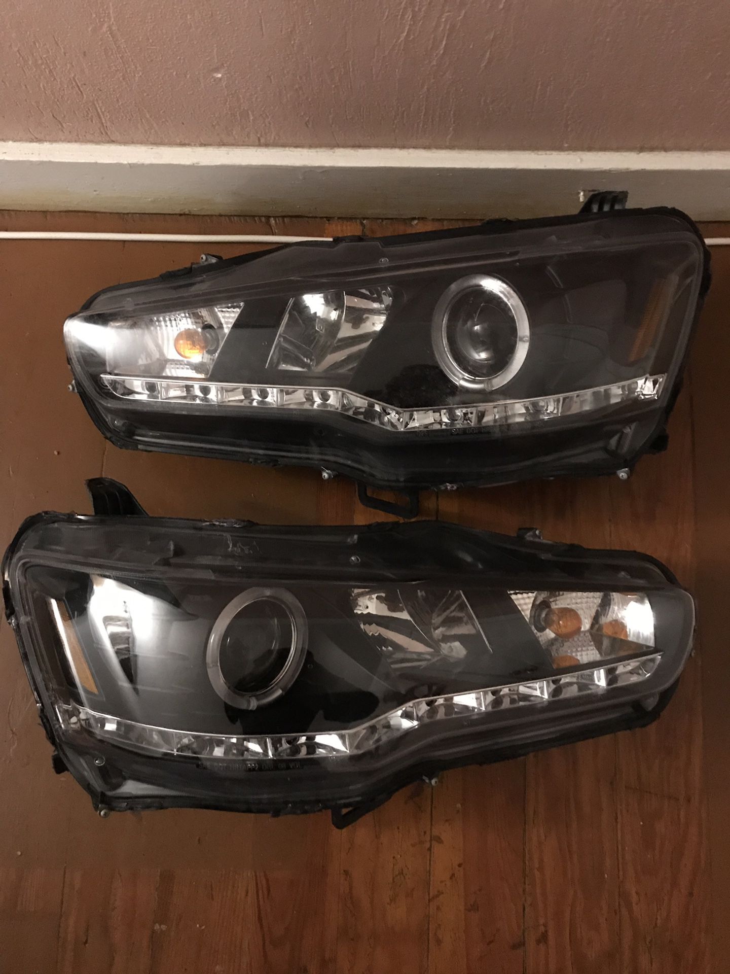 08-12 Mitsubishi Lancer GTS ES Halo projector headlight