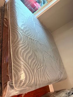 Set king sizes mattress  and box spring sealy posturpedic híbrid