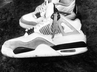 Jordan 4  military black