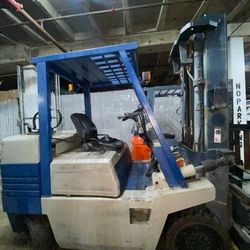 Heavy duty Komatsu forklift for sale, cheap price 