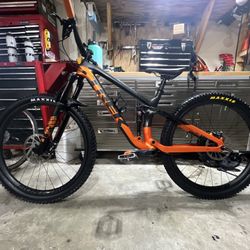 2022 Trek Fuel EX 9.8 GX Medium