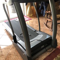 Horizon elite online 507 folding treadmill