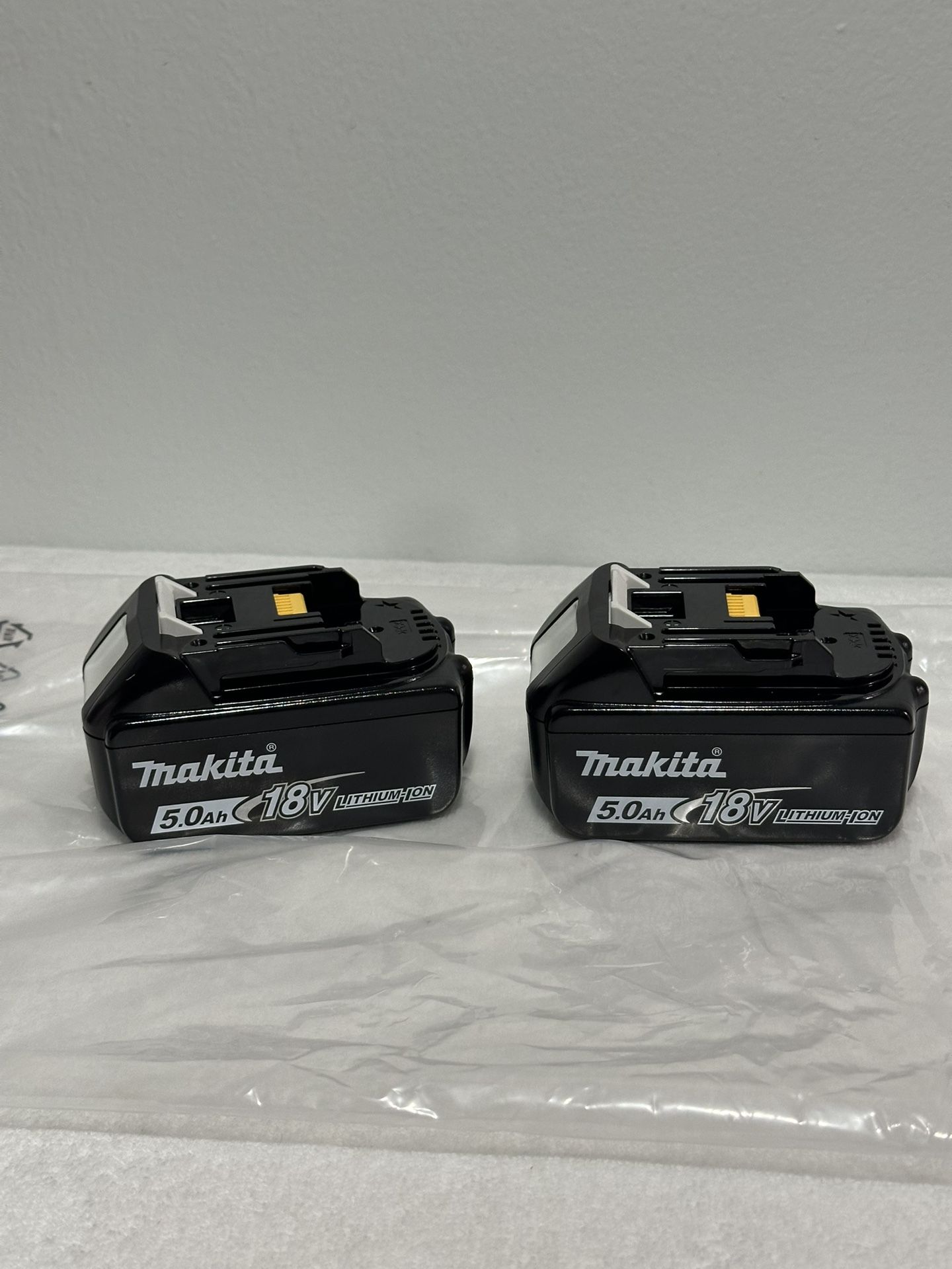 18V LXT Lithium-Ion High Capacity Battery Pack 5.0Ah with Fuel Gauge 2 Pak