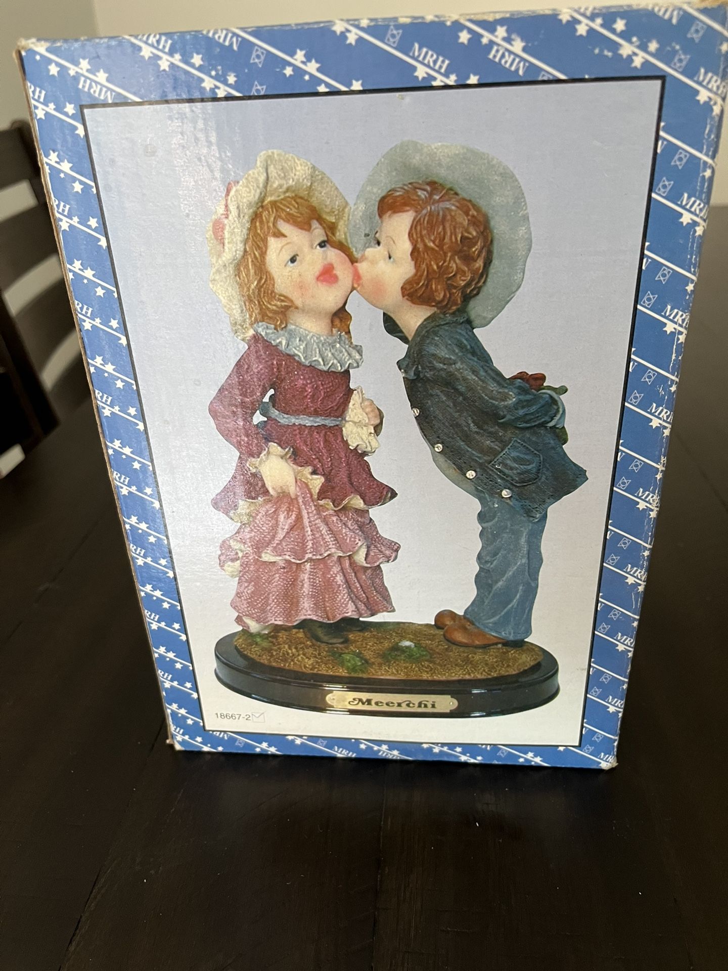 Meerchi figurines