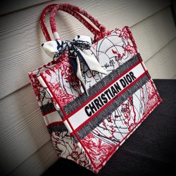 Christian Dior D-Royaume d'Amour Embroidered Medium Book Tote - NEW!