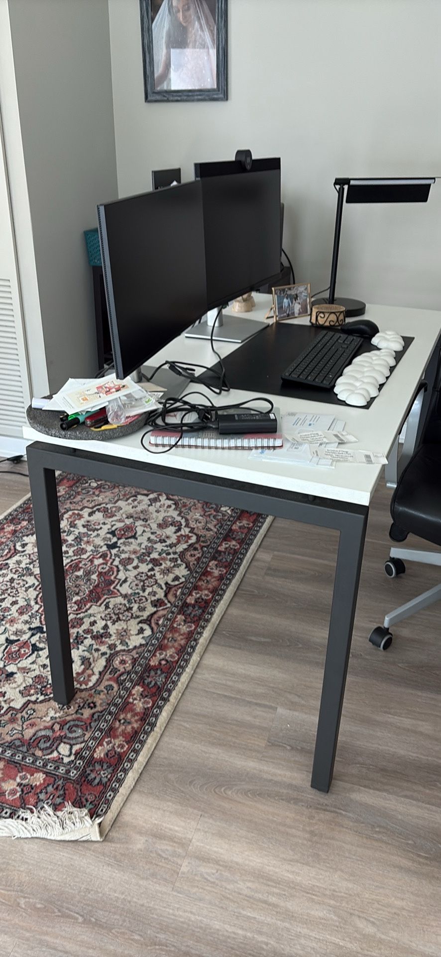 EQ3 Novah Desk