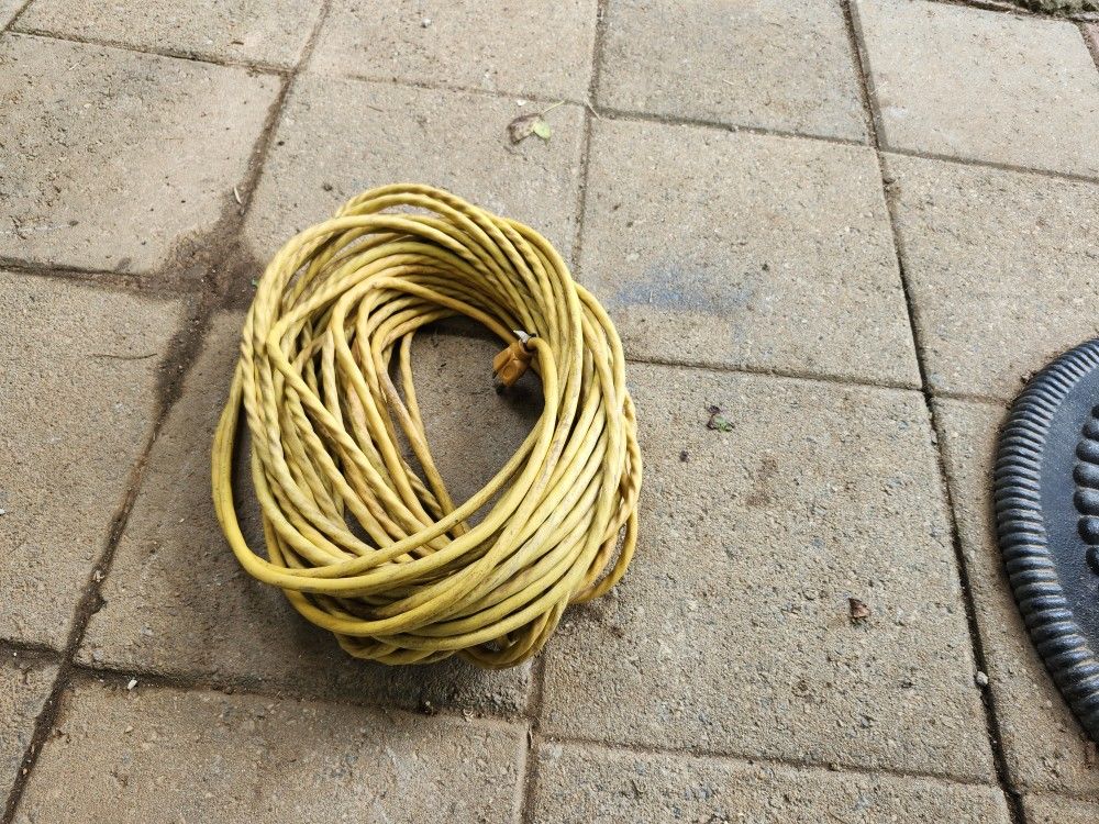 EXTENSION ELECTRIC CORD  100 FIT 