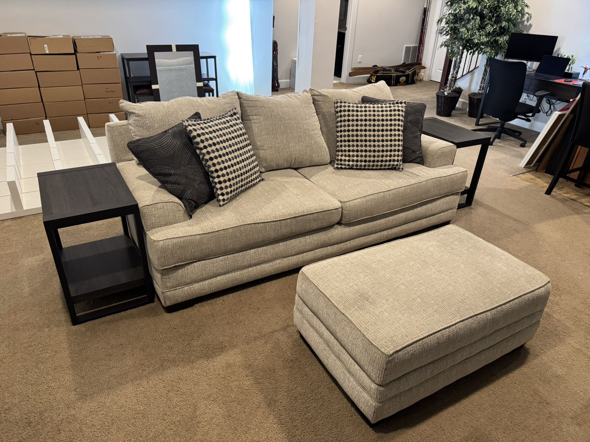 Henthorn Couch & Ottoman