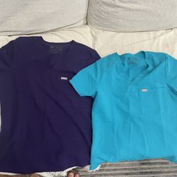 Size small Figs Tops 