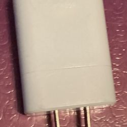 LG Travel Adapter and iPhone USB 