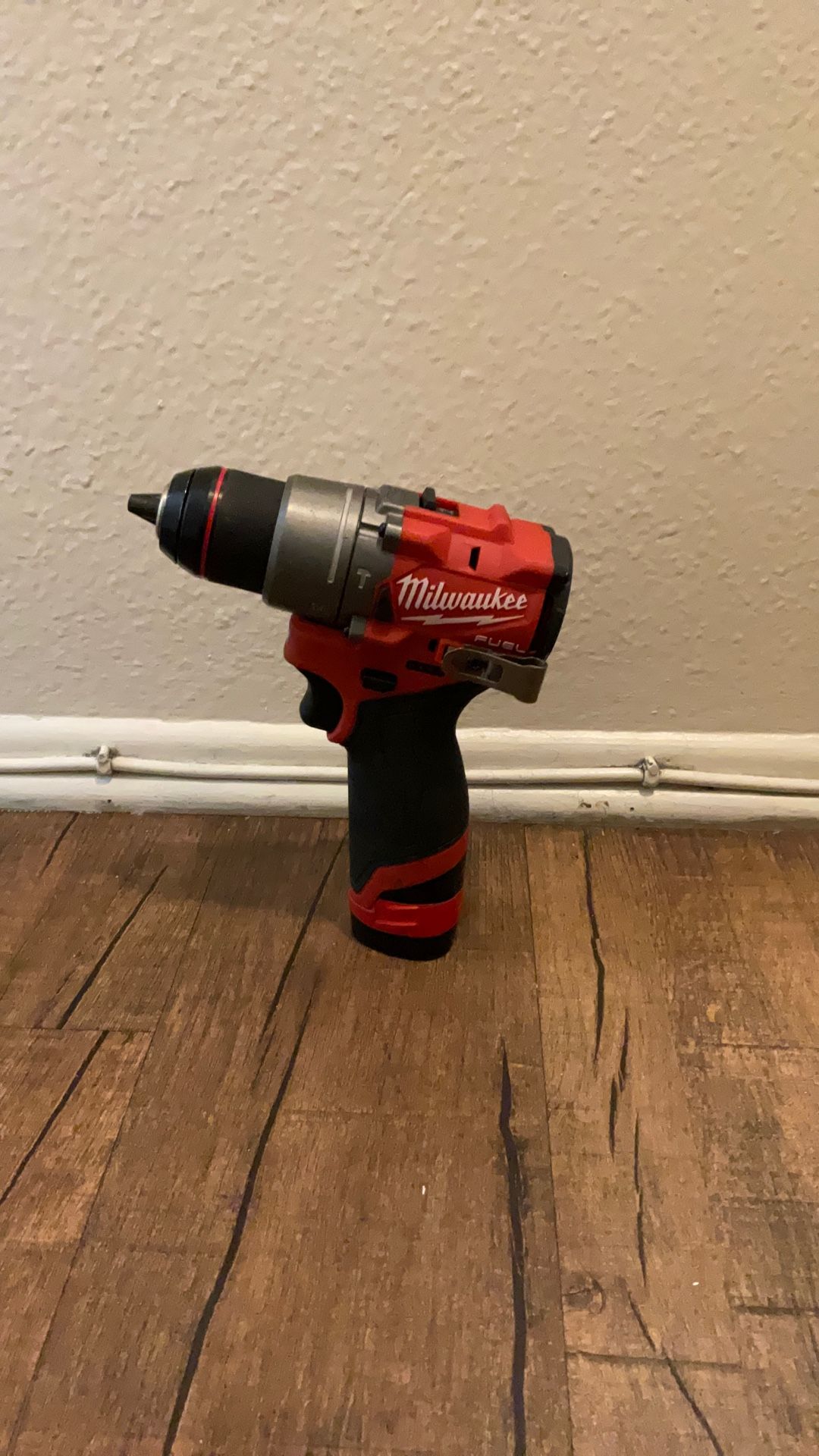 Milwaukee M12 1/2 Inch Hammer Drill Fuel 1.5 Battery Included