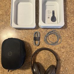 Beats Studio Pro Headphones – Brown – With Box & Cables