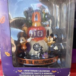 Disney Parks Mickey and Minnie Mouse Halloween 2021 Countdown Calendar