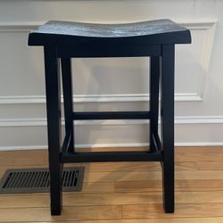 2 Bar Stools counter top 
