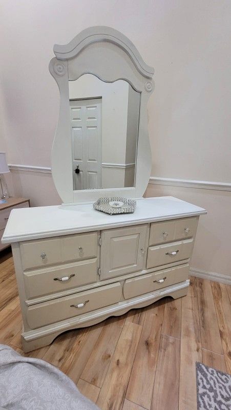 Dresser With A Mirror