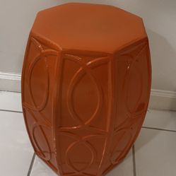 Porcelain ottoman / Decorative 