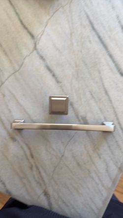 BRAND NEW Top Knobs Cabinet Hardware (27 Pcs) – Over $530 Retail for $250