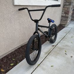 Haro Leucadia Dlx BMX Bike 