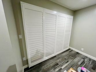 Plantation Shutters (FREE ESTIMATES & SAME DAY PRICING)- Custom, Wood, Interior Window Treatments, Coverings. Persianas de Madera. Se Habla Espanol.