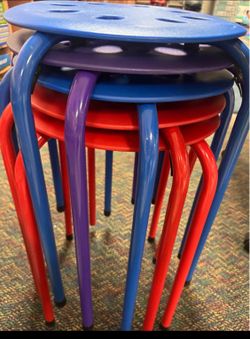Stoops meta legs with plastic seat