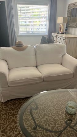 Love seat