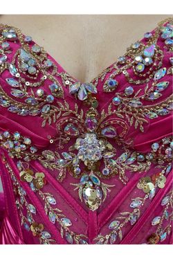 TÃtulo: Vestido de quinceañera nuevo fucsia y dorado