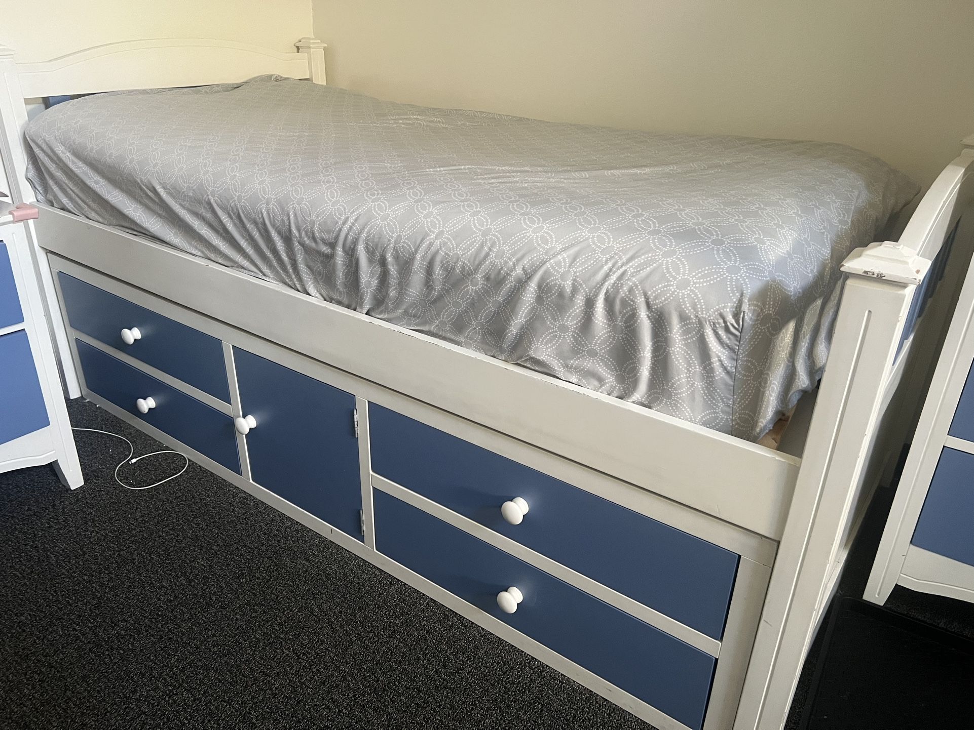 white and blue bedroom set