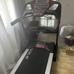 Sole Premium Treadmill