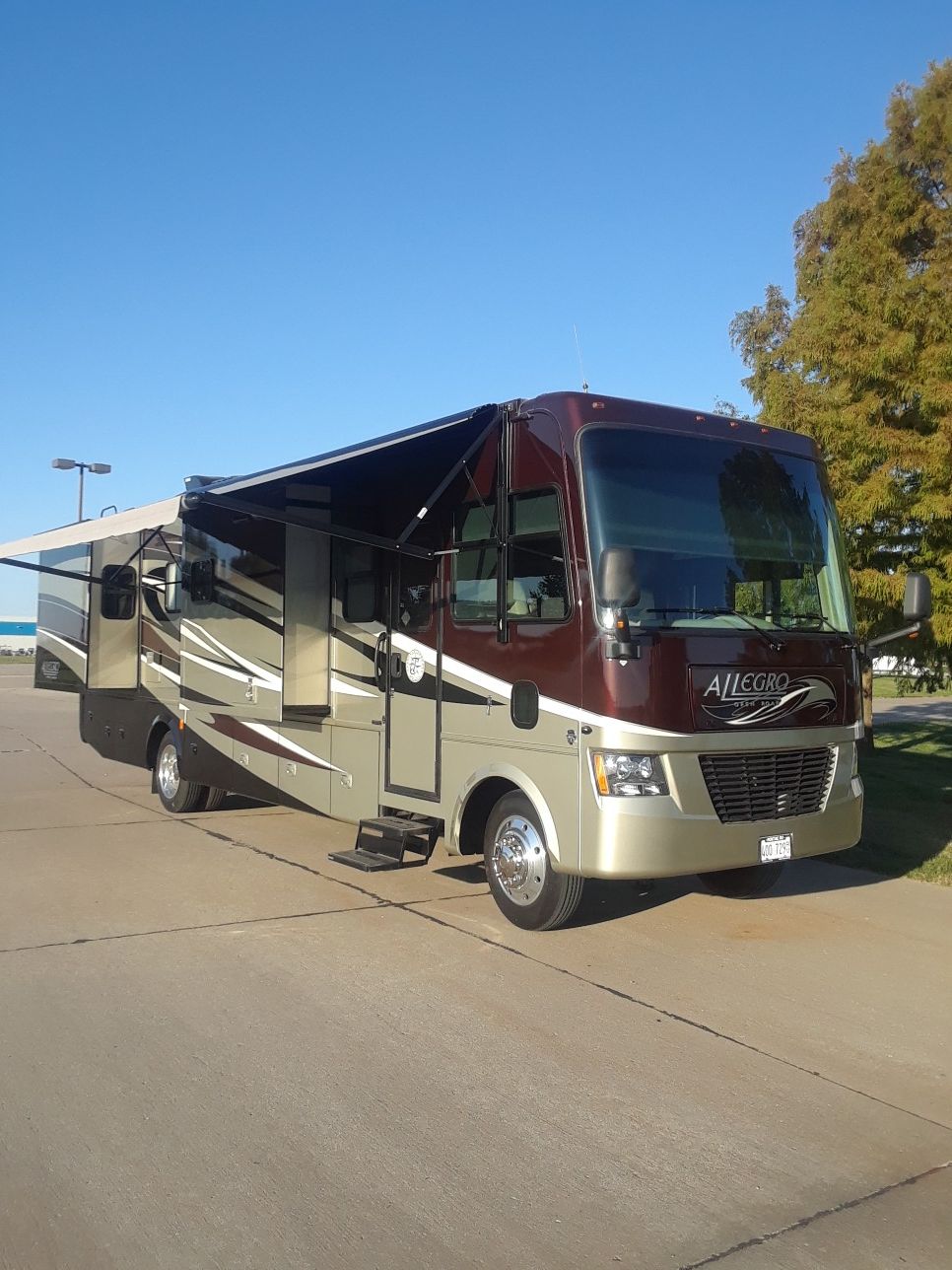 Tiffin allegro bay open road motorhome