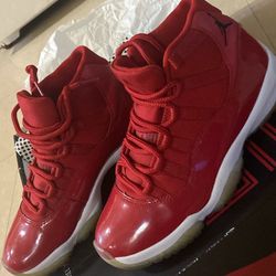 Jordan 11 Win Like 96 Colorway USED