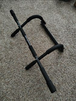 Pull up bar