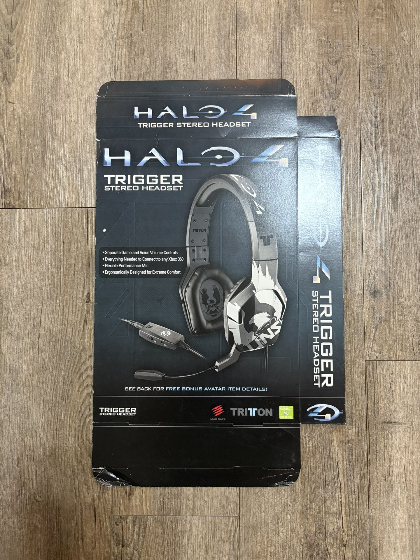 Halo 4 Trigger Stereo Headset GameStop Countertop Display Box